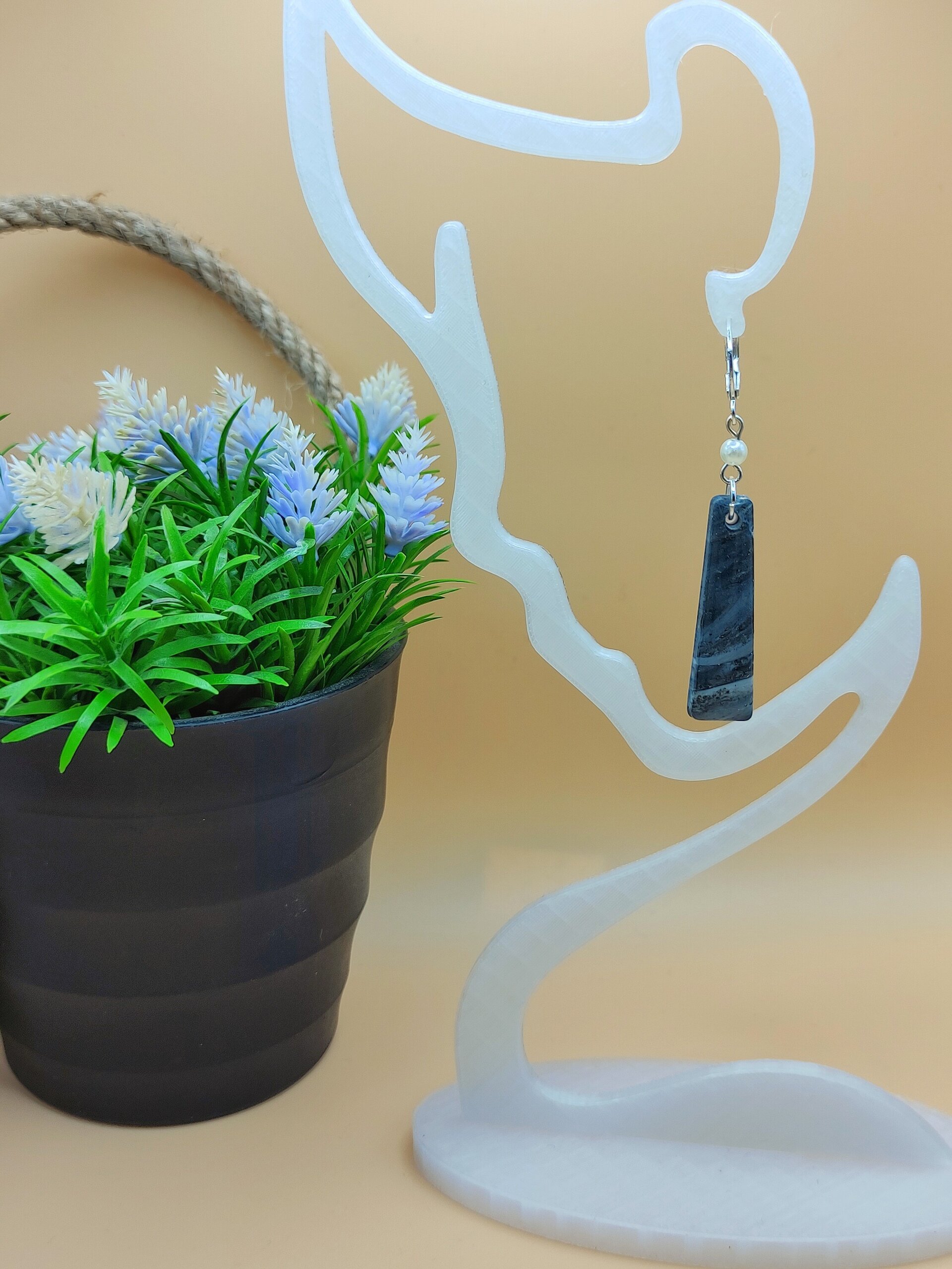 Pendientes “Noir Mármol” – Elegancia Minimalista en Blanco, Negro y Dorado - 3